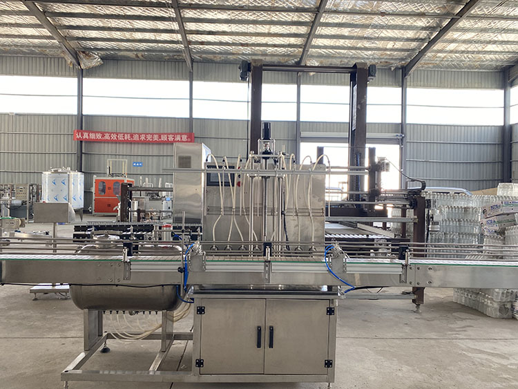 磁力泵液體灌裝機