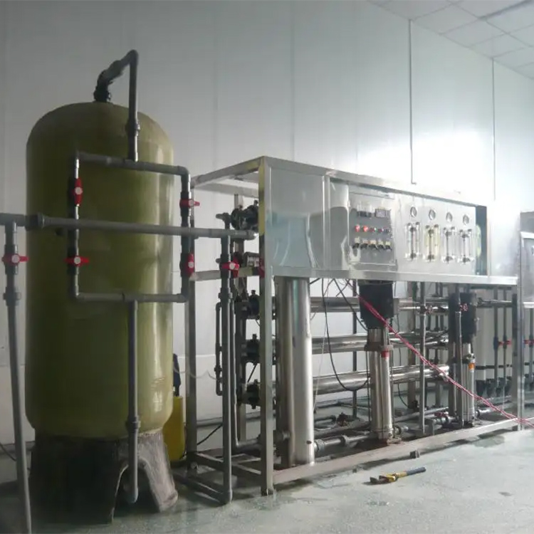 日化玻璃水生產(chǎn)設備廠家 10噸每天洗潔精加工設備提供配方